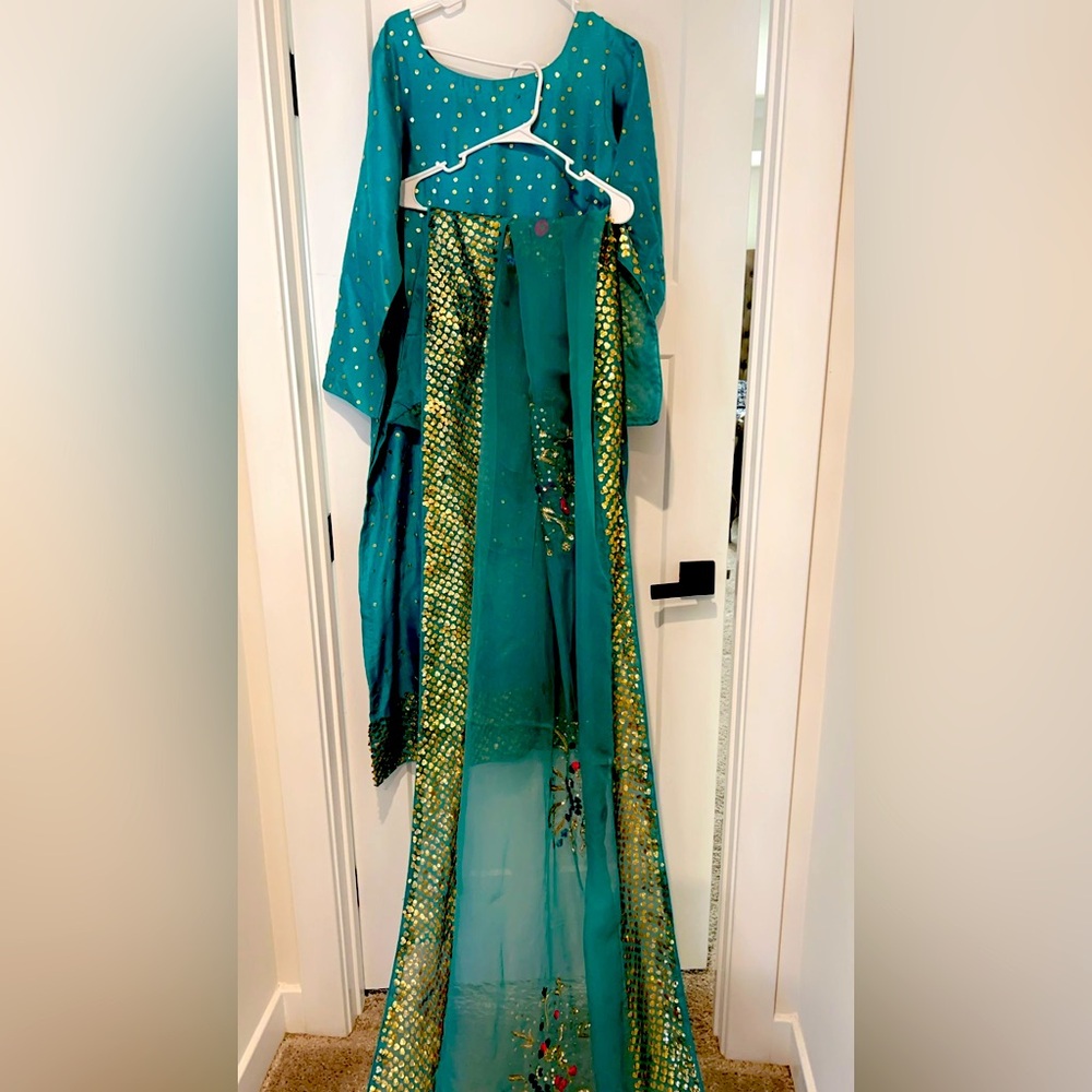 Muse luxe designs on pure Rawsilk shirt and pants with pure dupatta